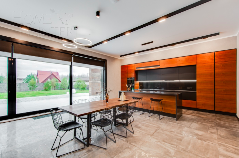 2-этажный коттедж 540 м² с отделкой