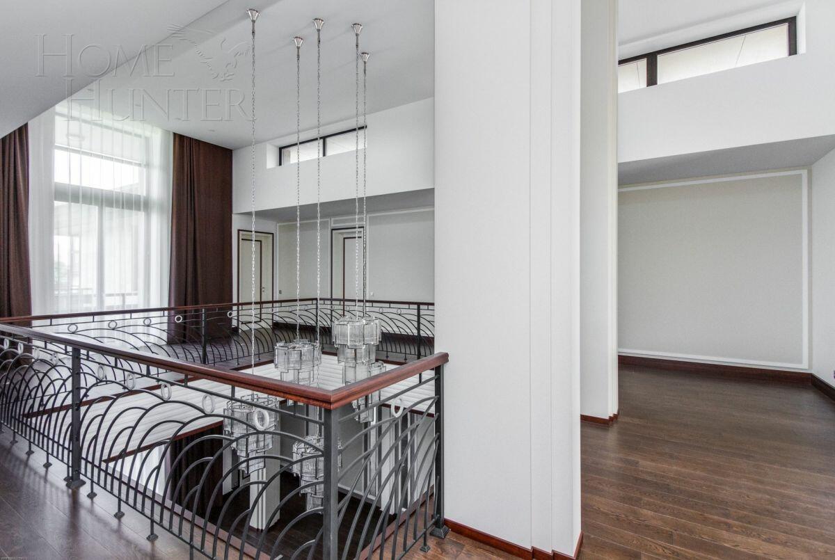 2-этажный коттедж 967.94 м² с отделкой