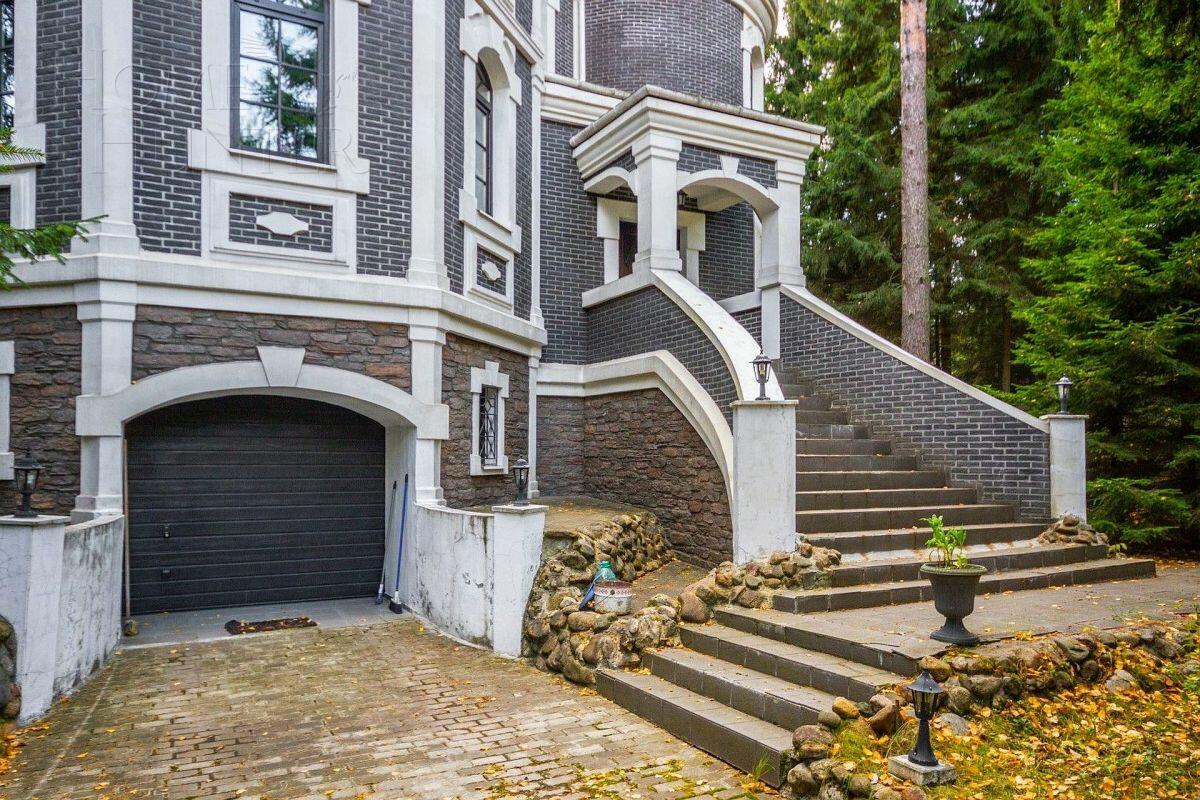 2-этажный коттедж 380 м² с отделкой