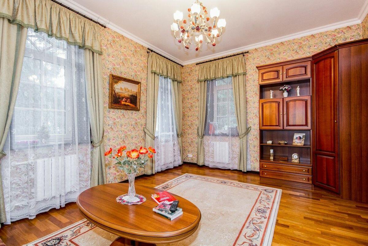 2-этажный коттедж 380 м² с отделкой