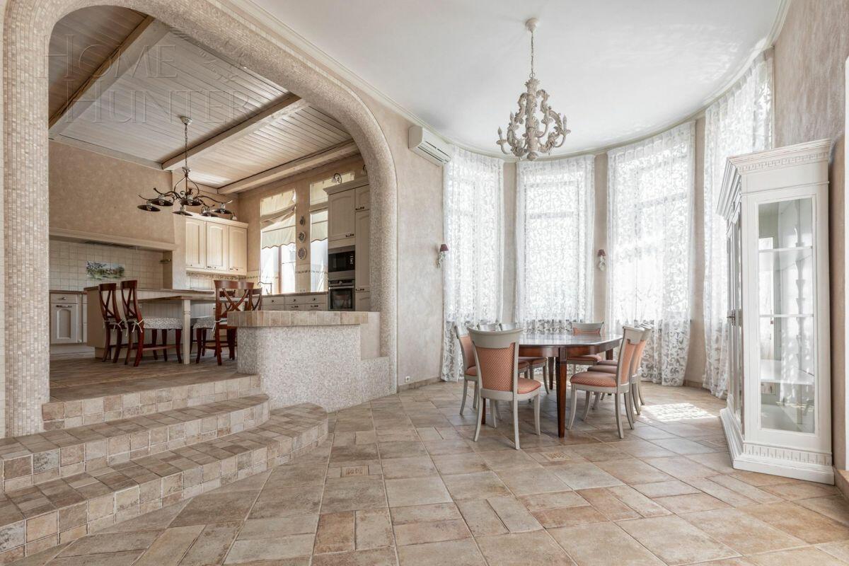 2-этажный коттедж 700 м² с отделкой