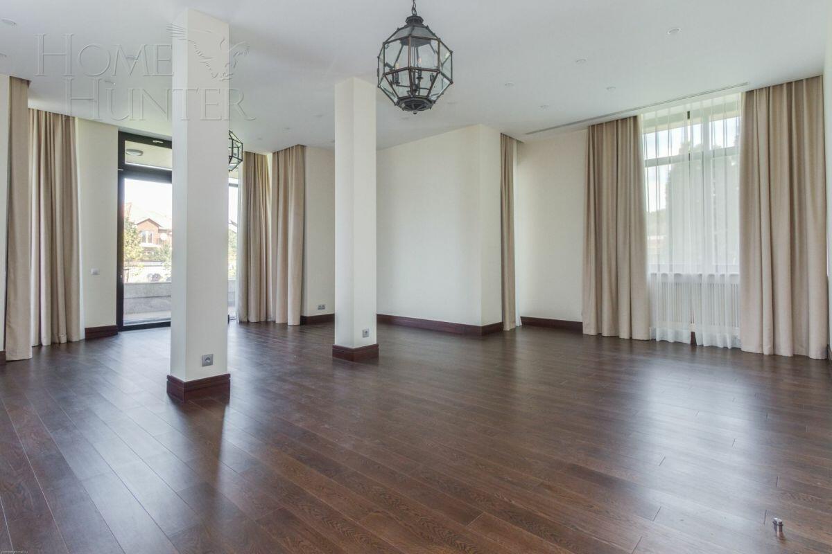 2-этажный коттедж 967.94 м² с отделкой