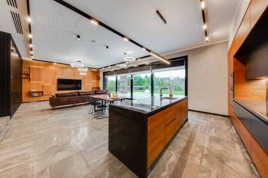 2-этажный коттедж 540 м² с отделкой