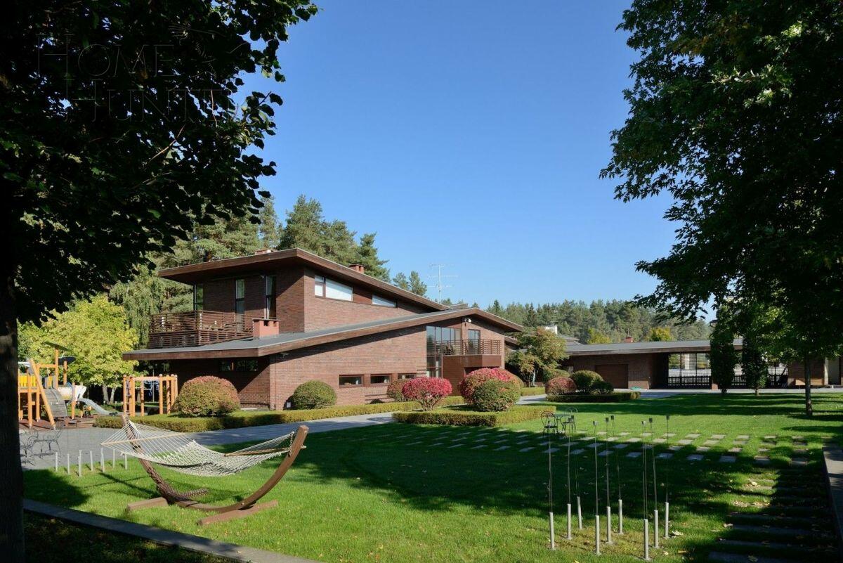 2-этажный коттедж 1 254 м² с отделкой