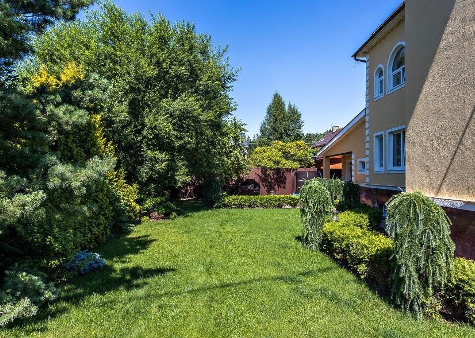 2-этажный коттедж 800 м² с отделкой