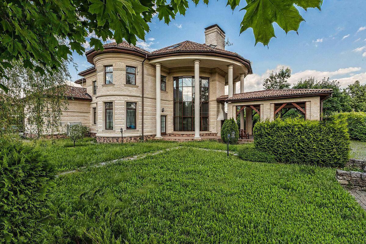 2-этажный коттедж 700 м² с отделкой