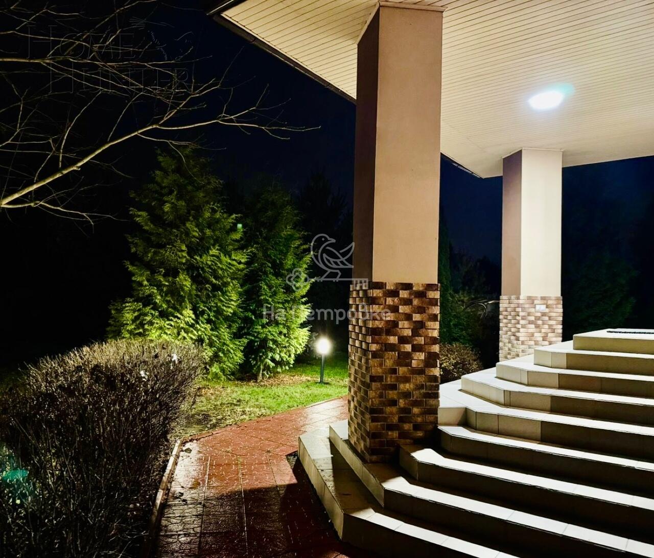 2-этажный коттедж 700 м² с отделкой