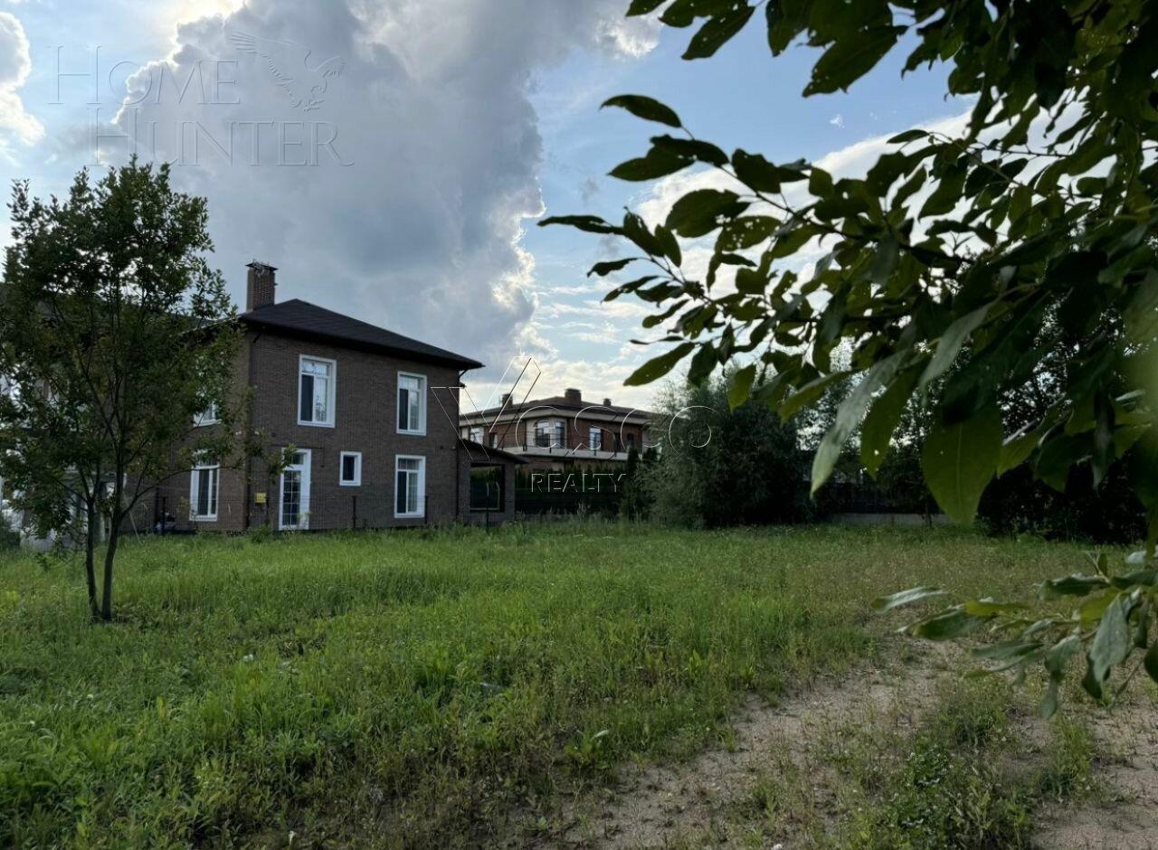 Участок 12 сот. в охраняемом поселке