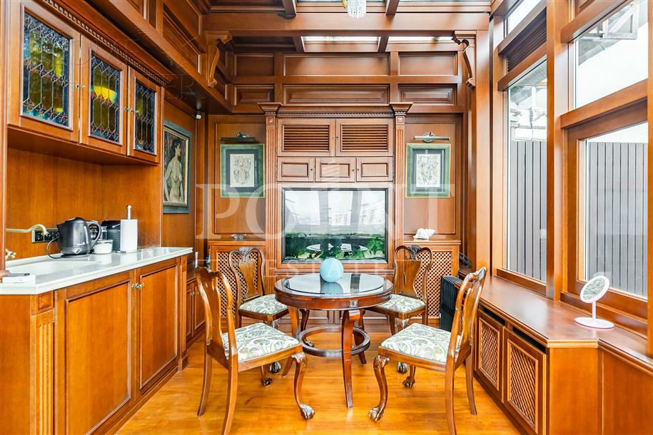 4-КОМН. ПЕНТХАУС С ОТДЕЛКОЙ 258 М² НА 11 ЭТАЖЕ