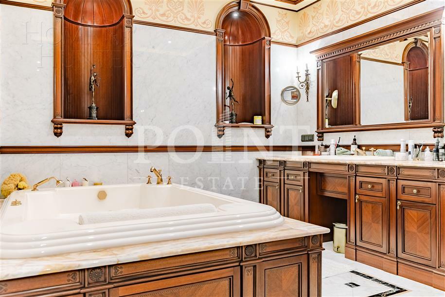 4-КОМН. ПЕНТХАУС С ОТДЕЛКОЙ 258 М² НА 11 ЭТАЖЕ