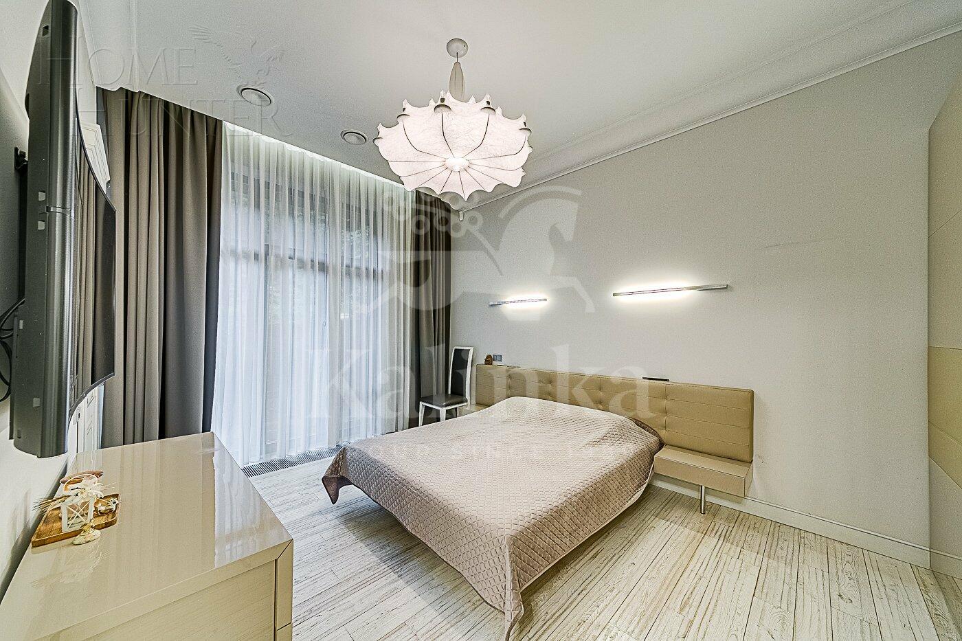 2-этажный таунхаус 430 м² с отделкой