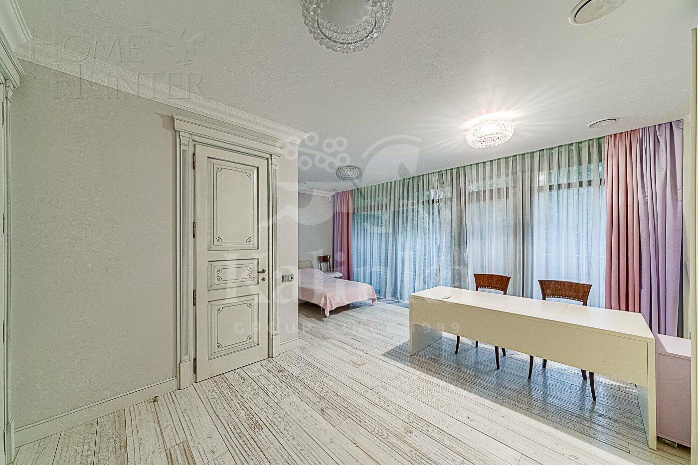 2-этажный таунхаус 430 м² с отделкой