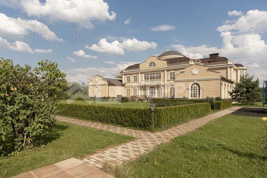 2-этажный коттедж 1 500 м² с отделкой