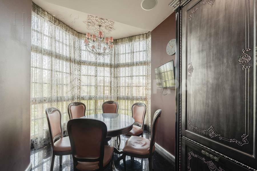 2-этажный коттедж 1 500 м² с отделкой