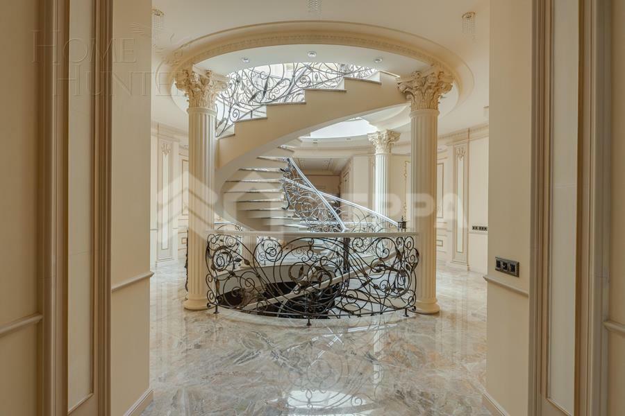 2-этажный коттедж 1 500 м² с отделкой