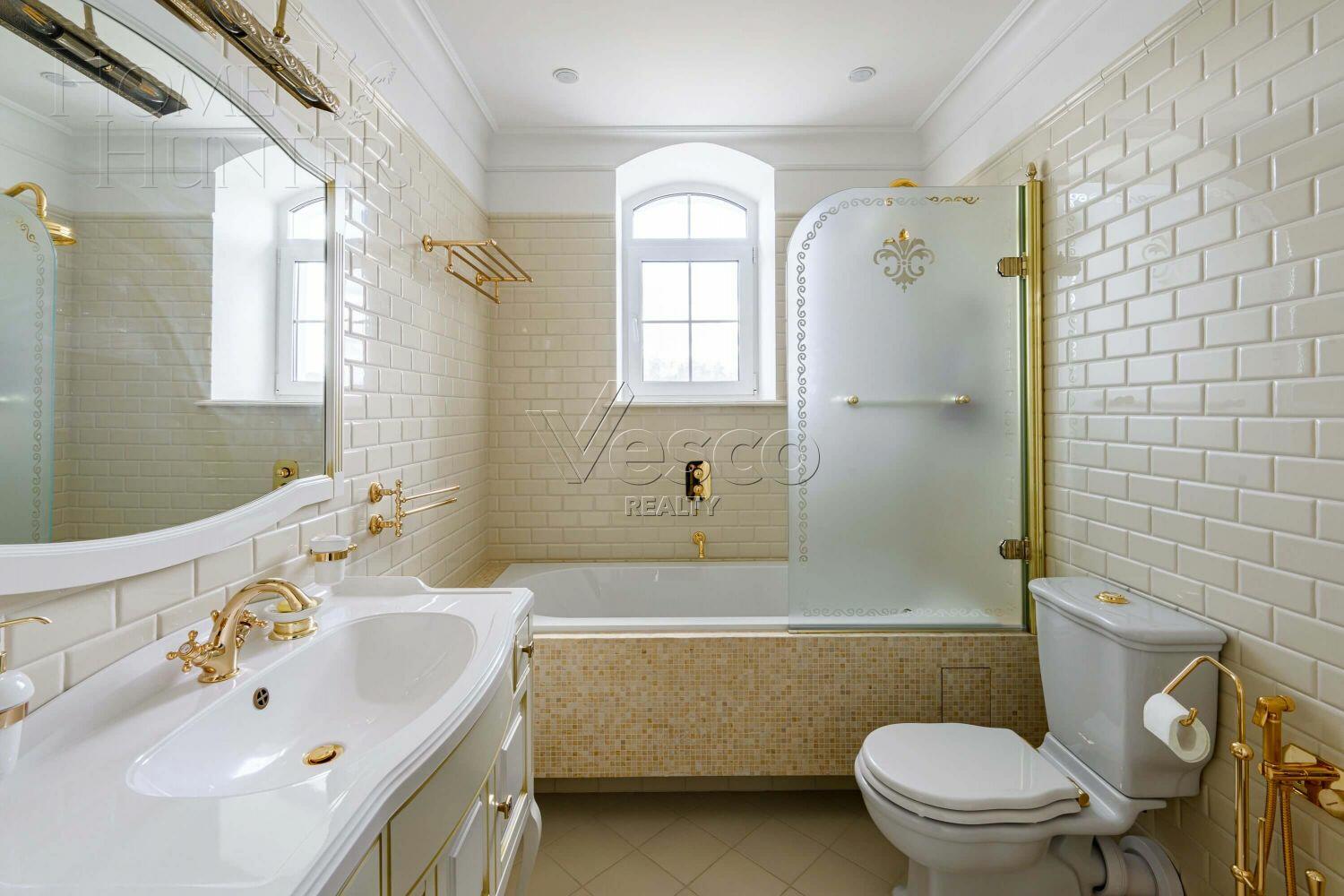 2-этажный коттедж 450 м² с отделкой