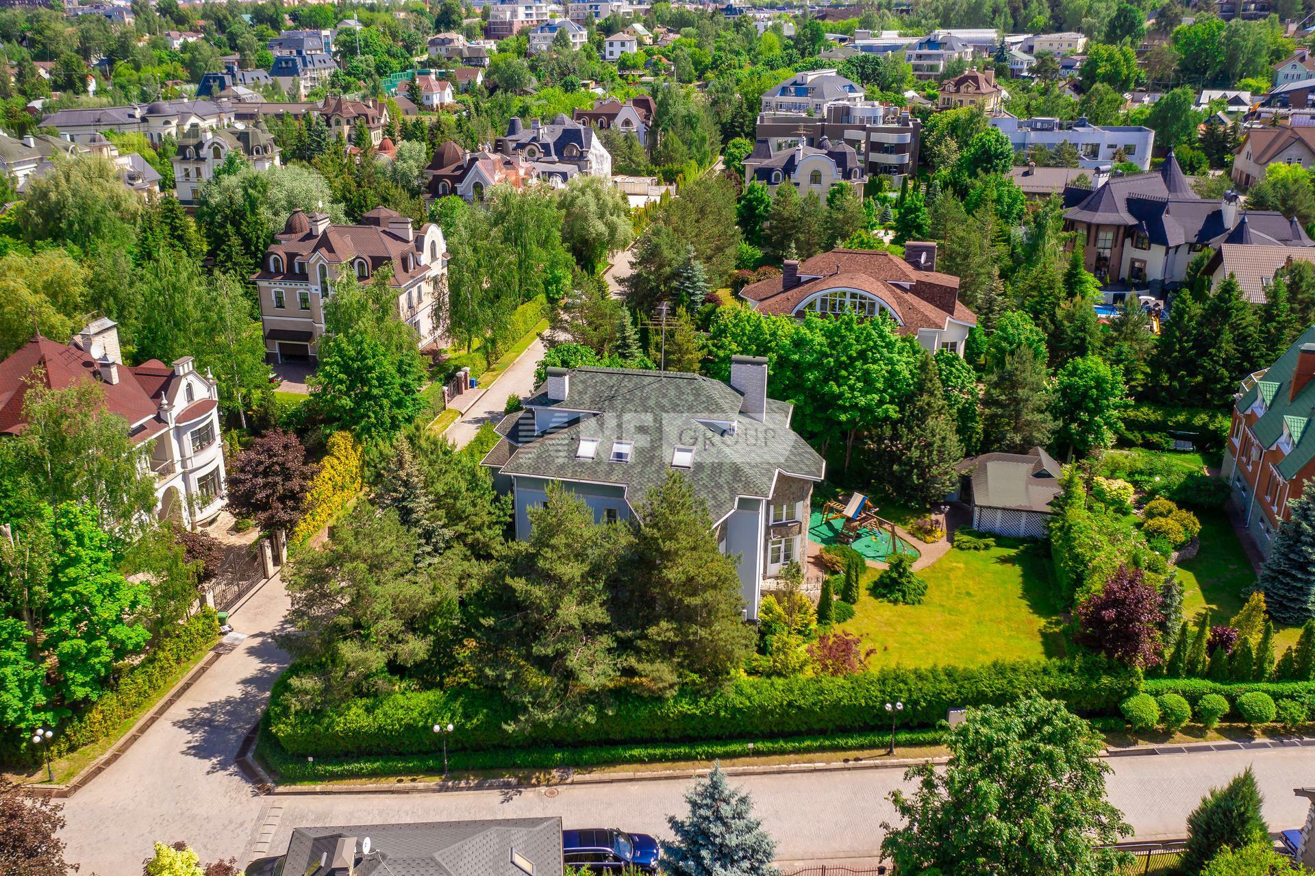 2-этажный коттедж 633 м² с отделкой