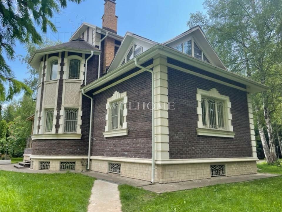 2-этажный коттедж 750 м² с отделкой