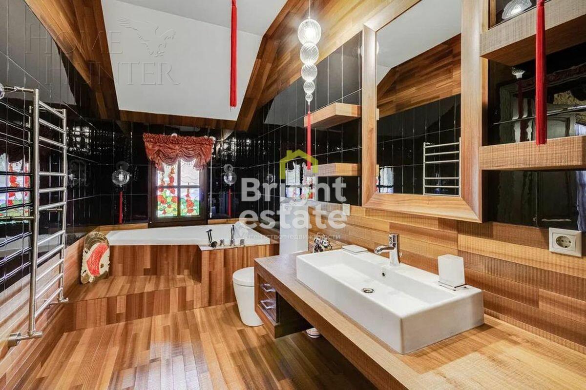 2-этажный коттедж 280 м² с отделкой