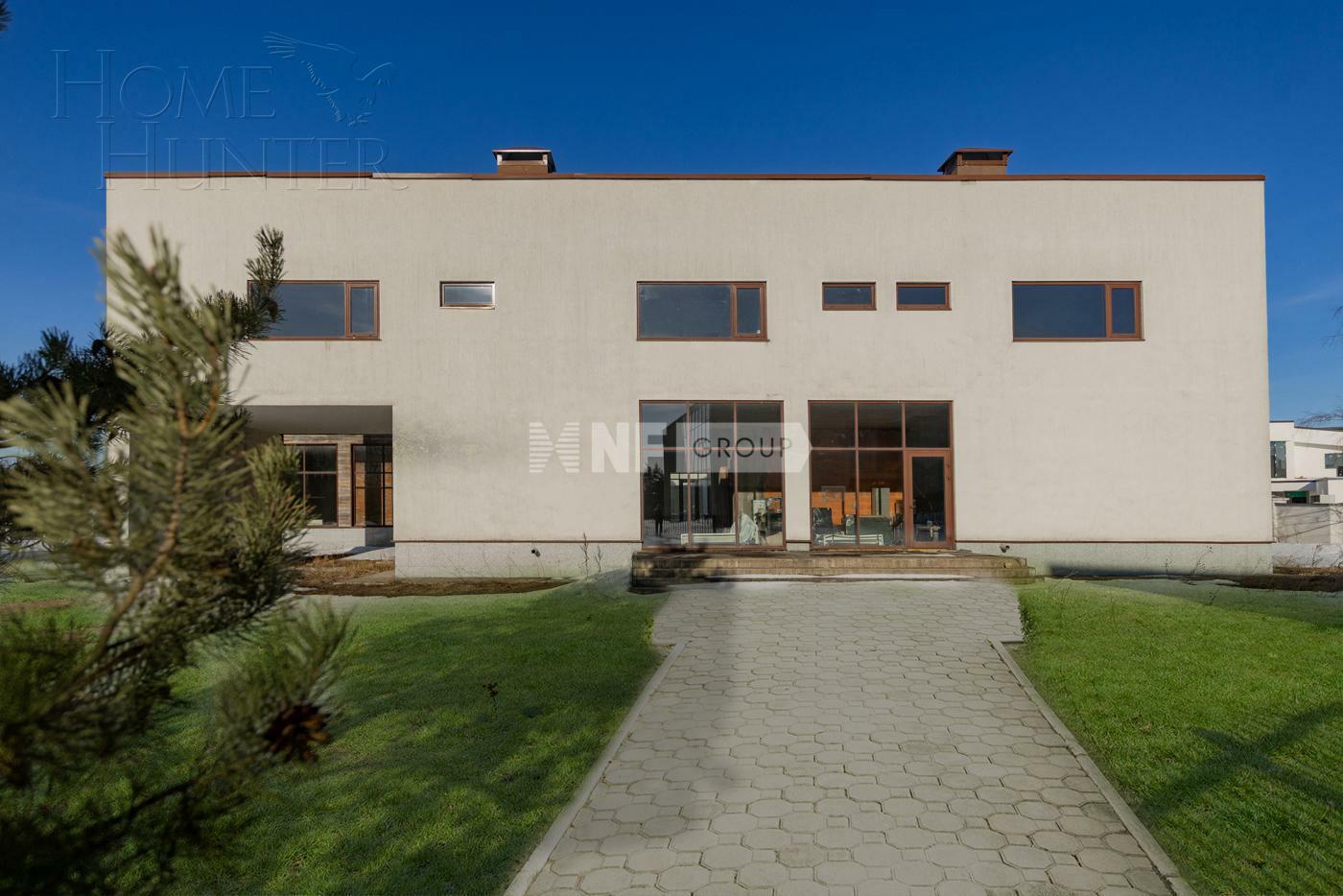 2-этажный коттедж 751.2 м² без отделки