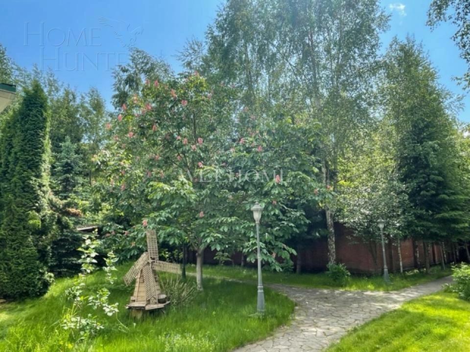 2-этажный коттедж 750 м² с отделкой