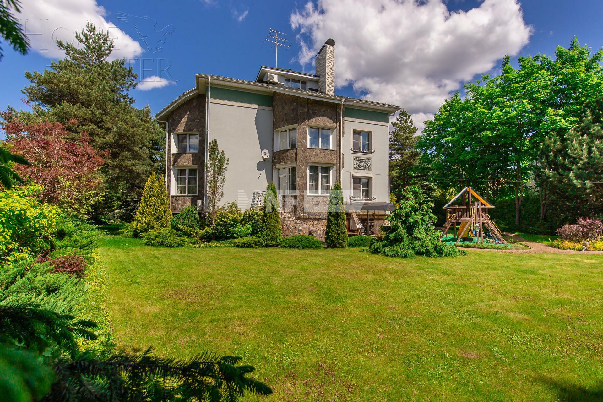 2-этажный коттедж 633 м² с отделкой