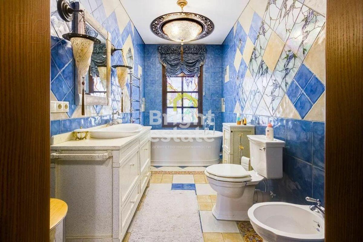 2-этажный коттедж 280 м² с отделкой