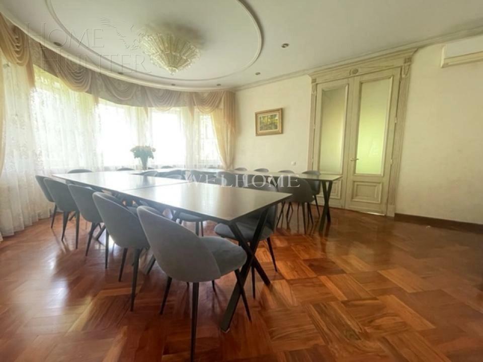 2-этажный коттедж 750 м² с отделкой