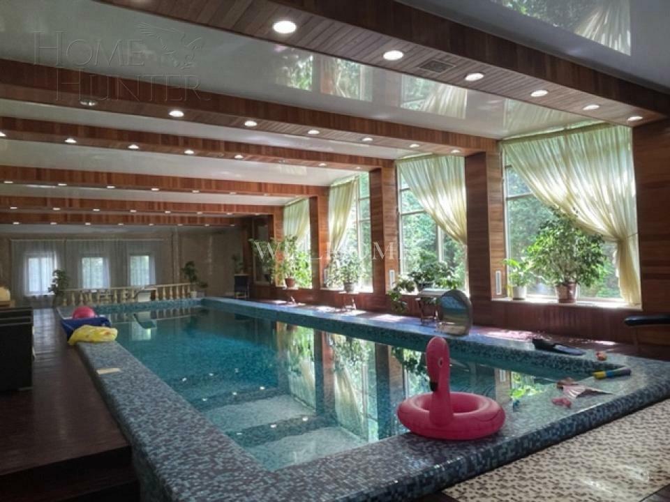 2-этажный коттедж 750 м² с отделкой