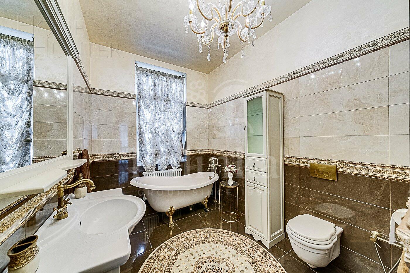 2-этажный коттедж 450 м² с отделкой