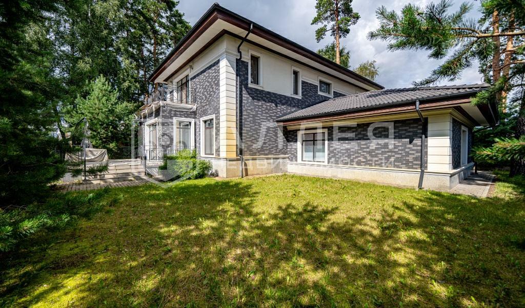 2-этажный коттедж 420 м² с отделкой