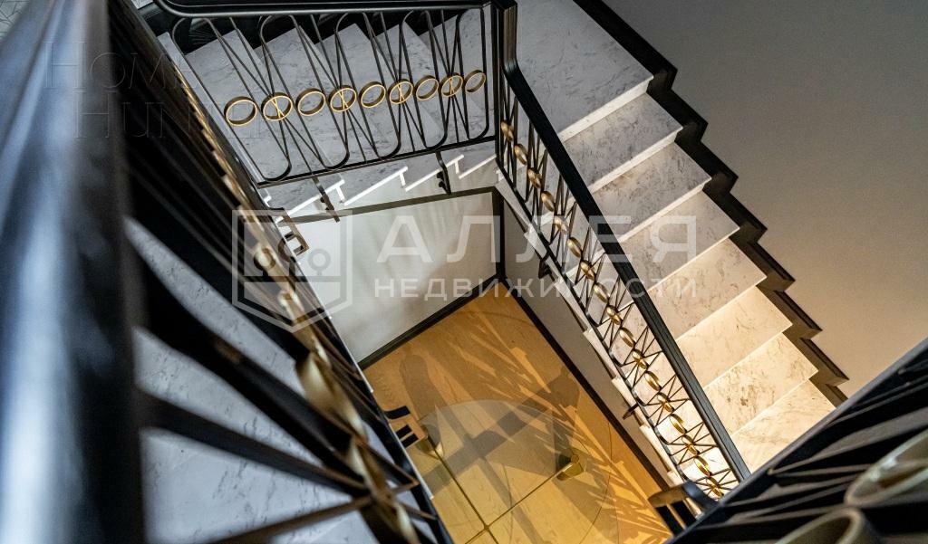 2-этажный коттедж 420 м² с отделкой