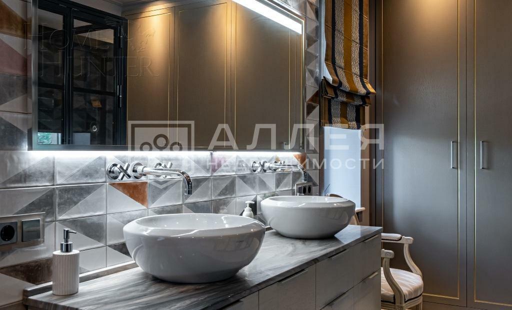 2-этажный коттедж 420 м² с отделкой