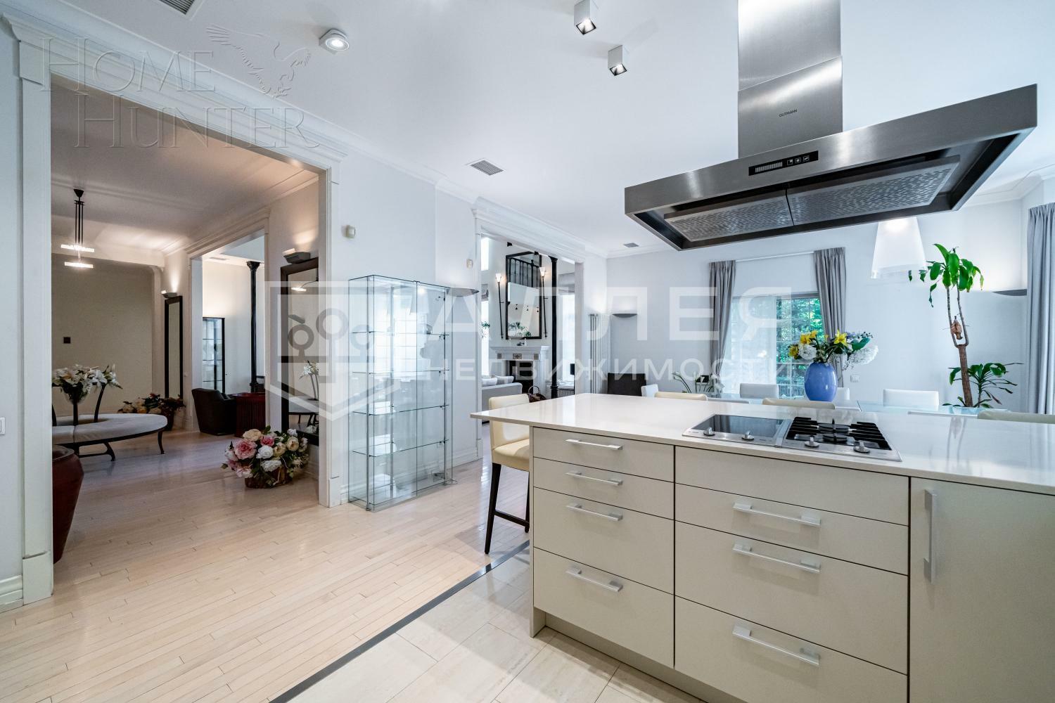 КОТТЕДЖ 425 м² с отделкой