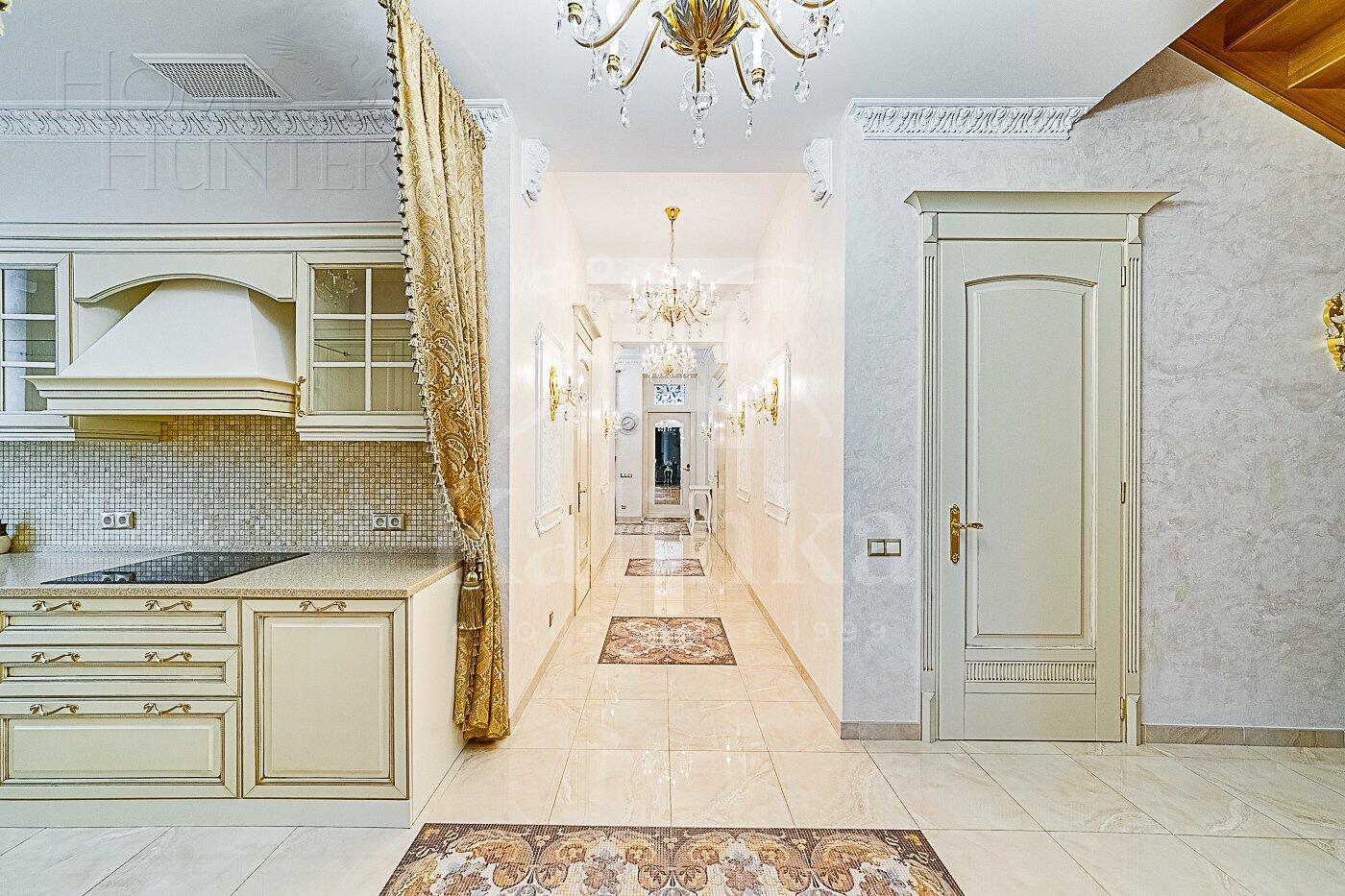 2-этажный коттедж 450 м² с отделкой