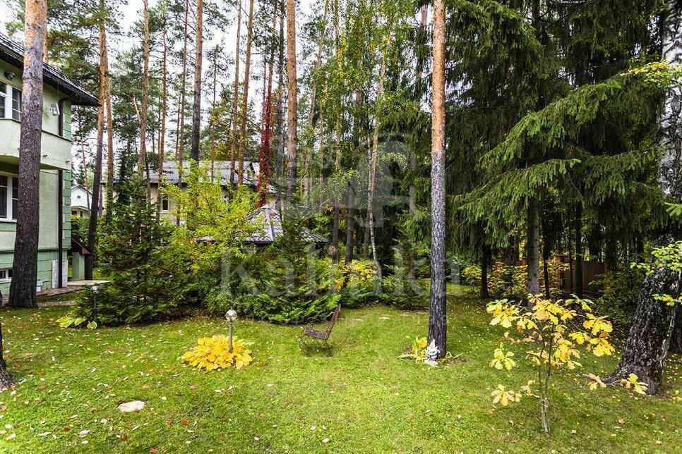 3-этажный коттедж 400 м² с отделкой