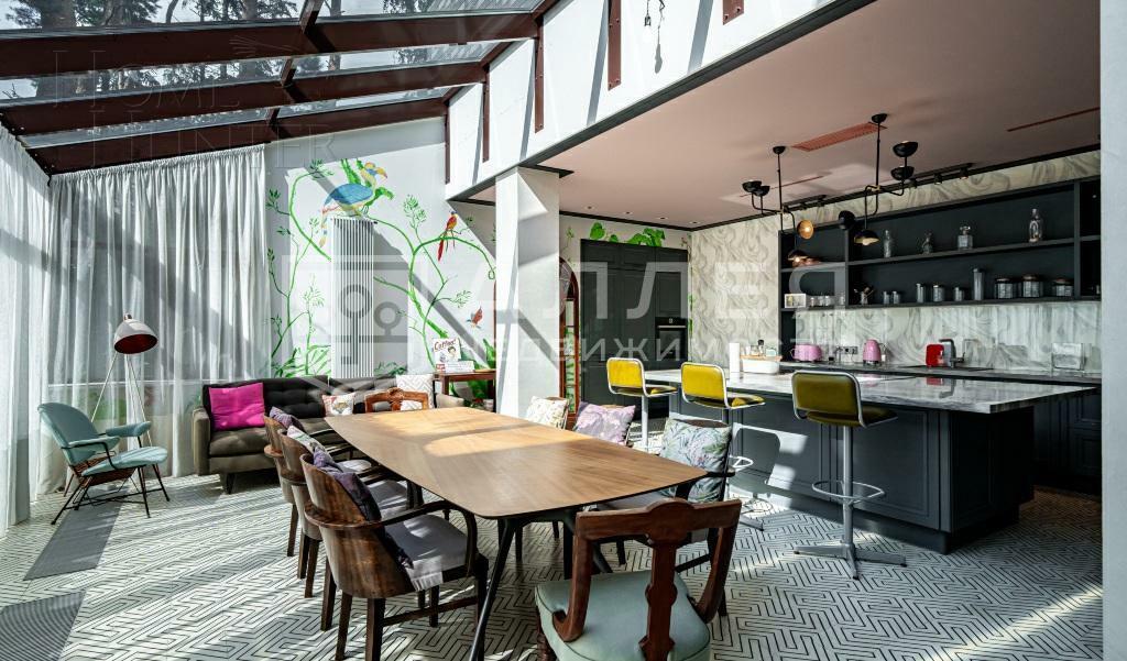 2-этажный коттедж 420 м² с отделкой