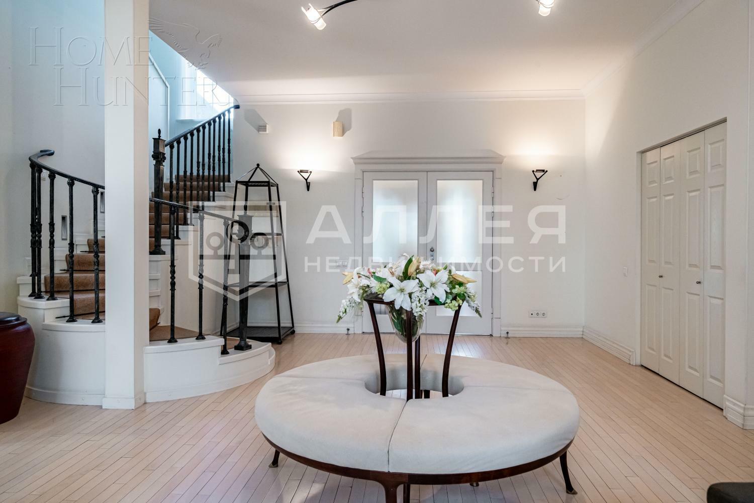 КОТТЕДЖ 425 м² с отделкой