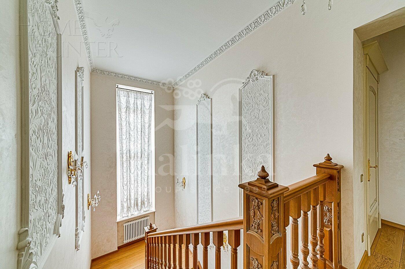 2-этажный коттедж 450 м² с отделкой