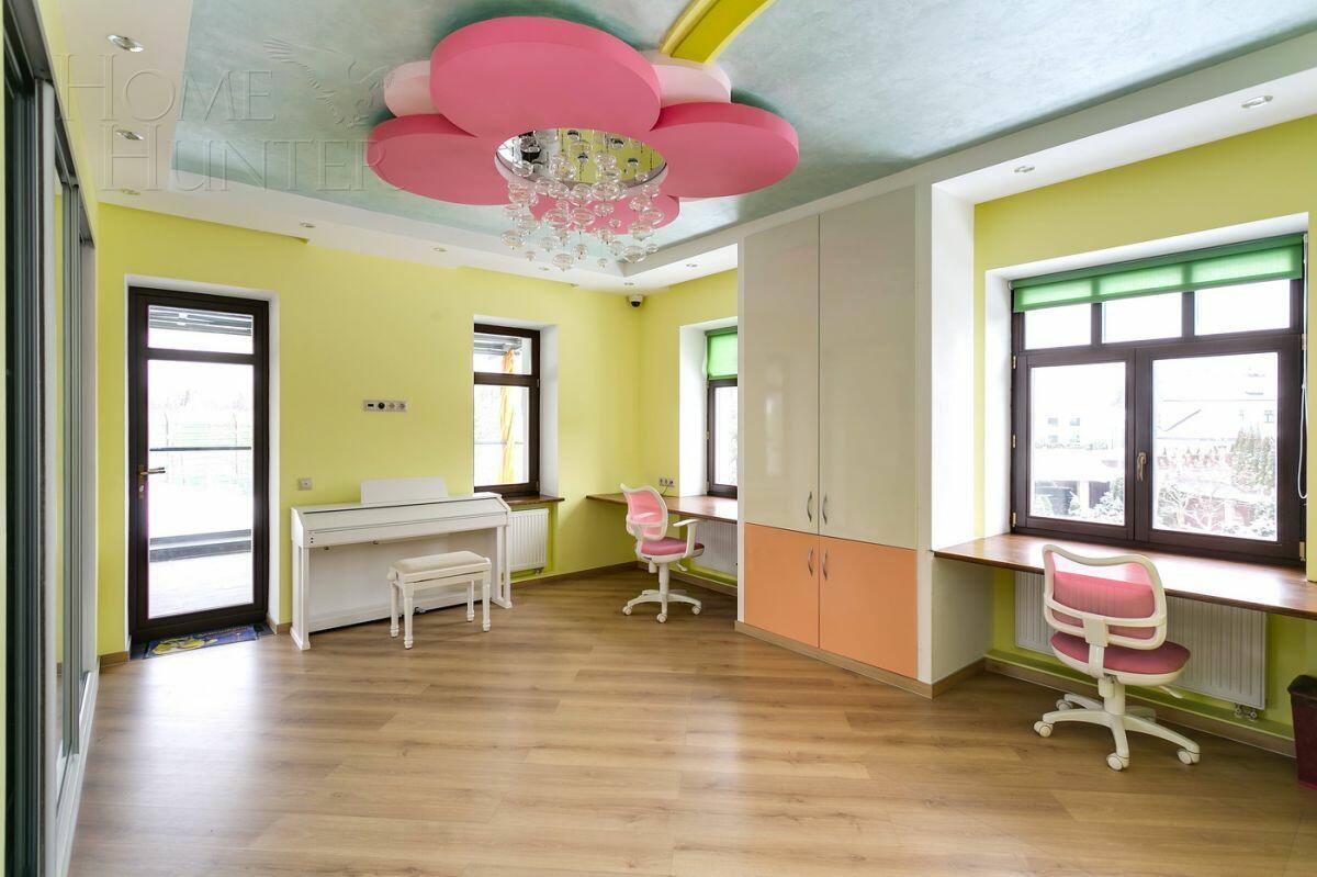 2-этажный коттедж 680 м² с отделкой