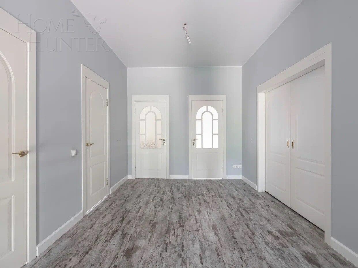 2-этажный коттедж 300 м² с отделкой