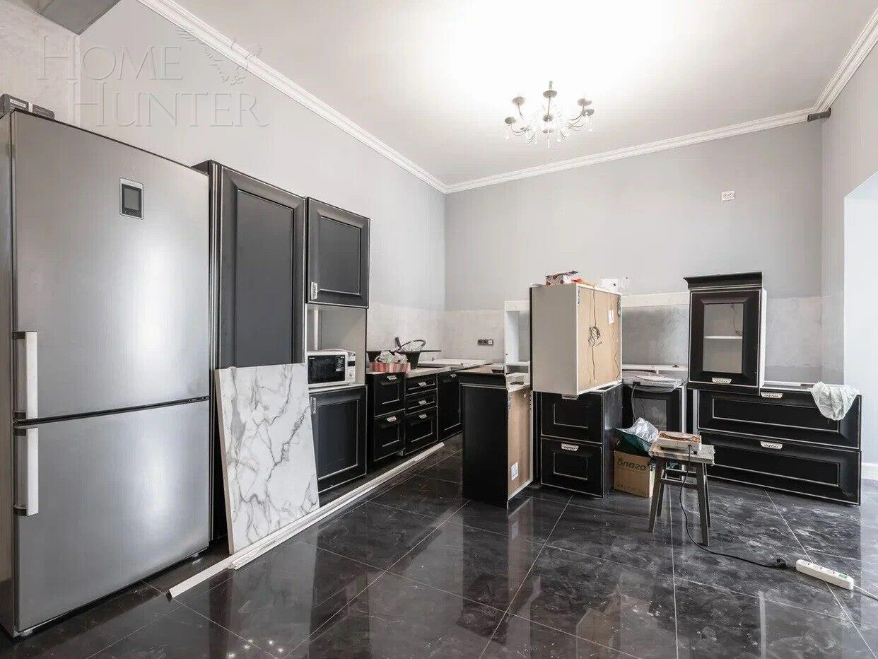 2-этажный коттедж 300 м² с отделкой