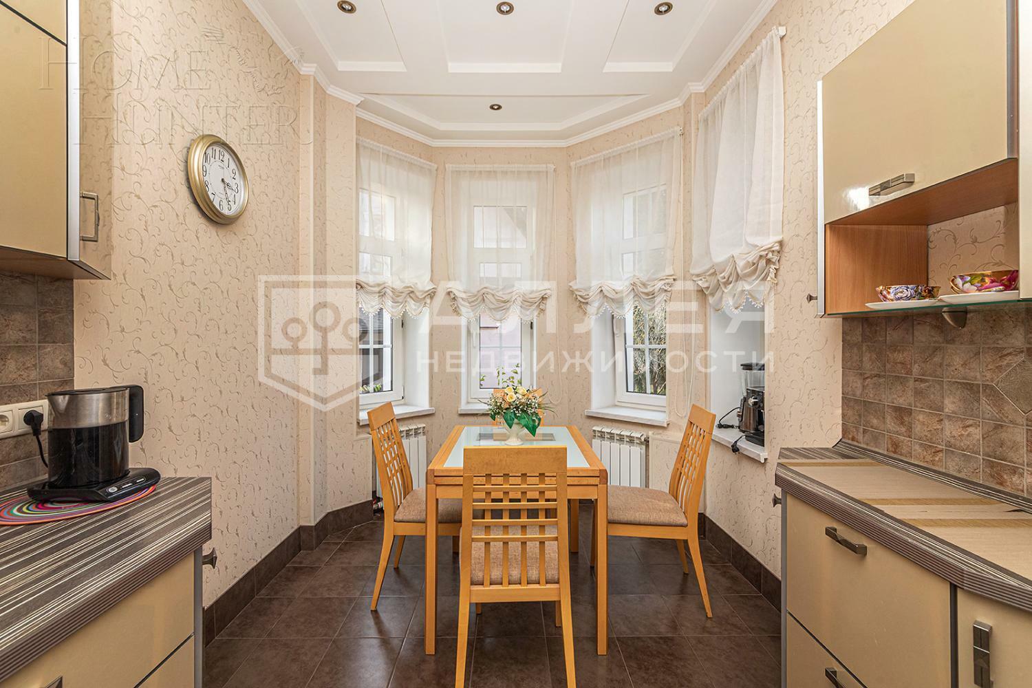 КОТТЕДЖ 550 м² с отделкой