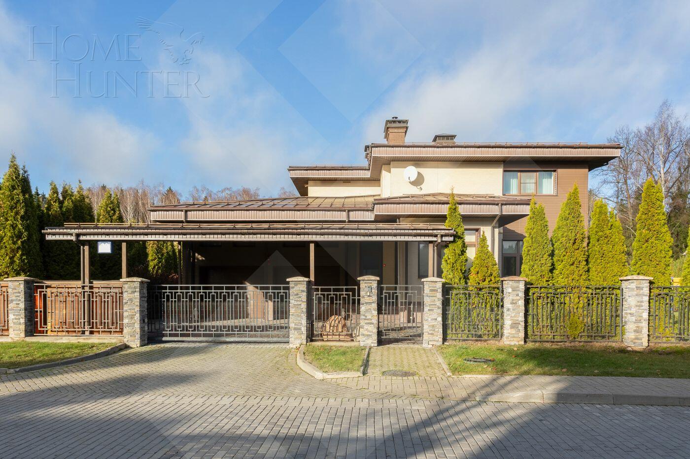 2-этажный коттедж 438 м² с отделкой