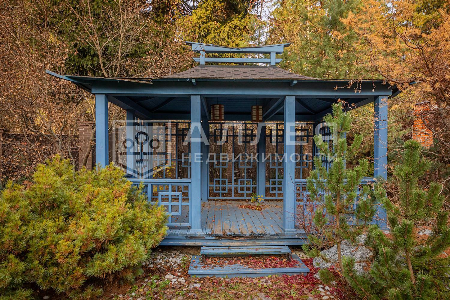 КОТТЕДЖ 550 м² с отделкой