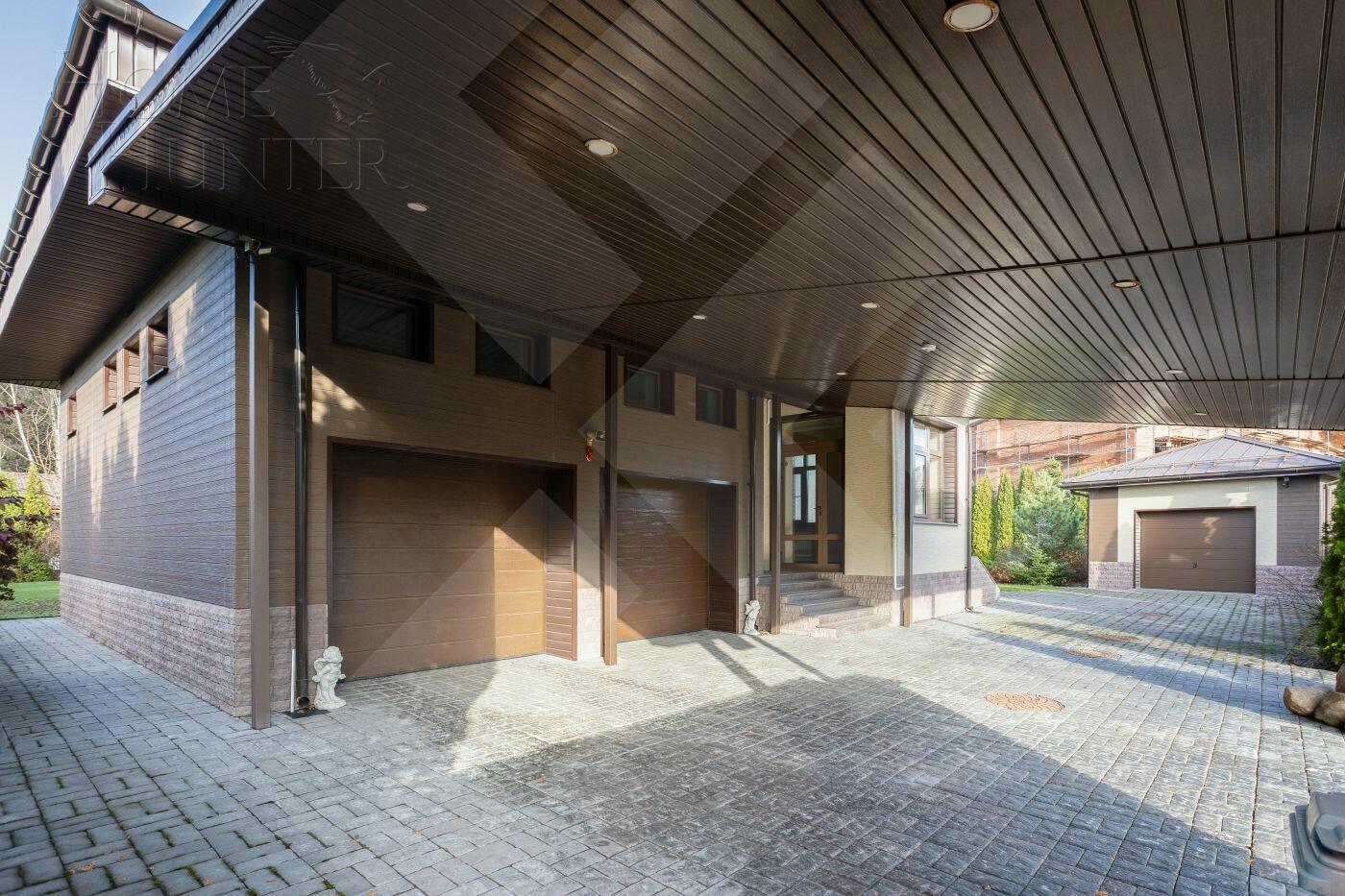 2-этажный коттедж 438 м² с отделкой