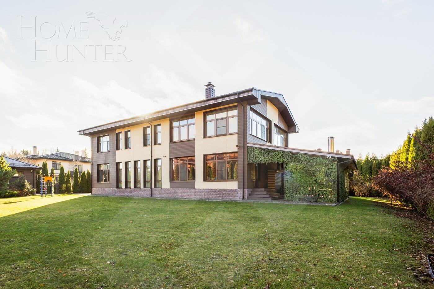 2-этажный коттедж 438 м² с отделкой