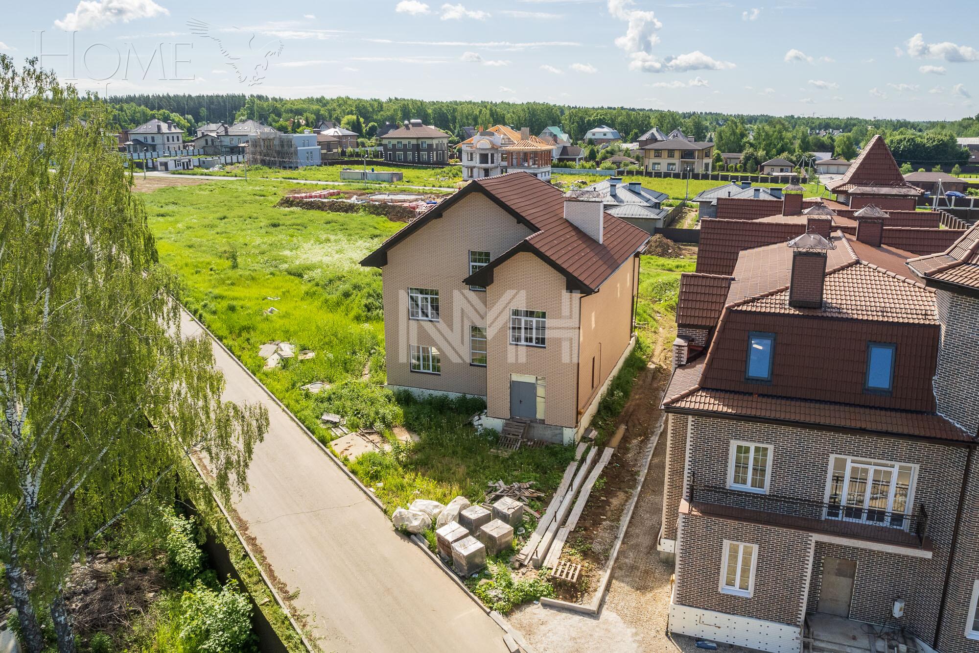 2-этажный коттедж 500 м² без отделки