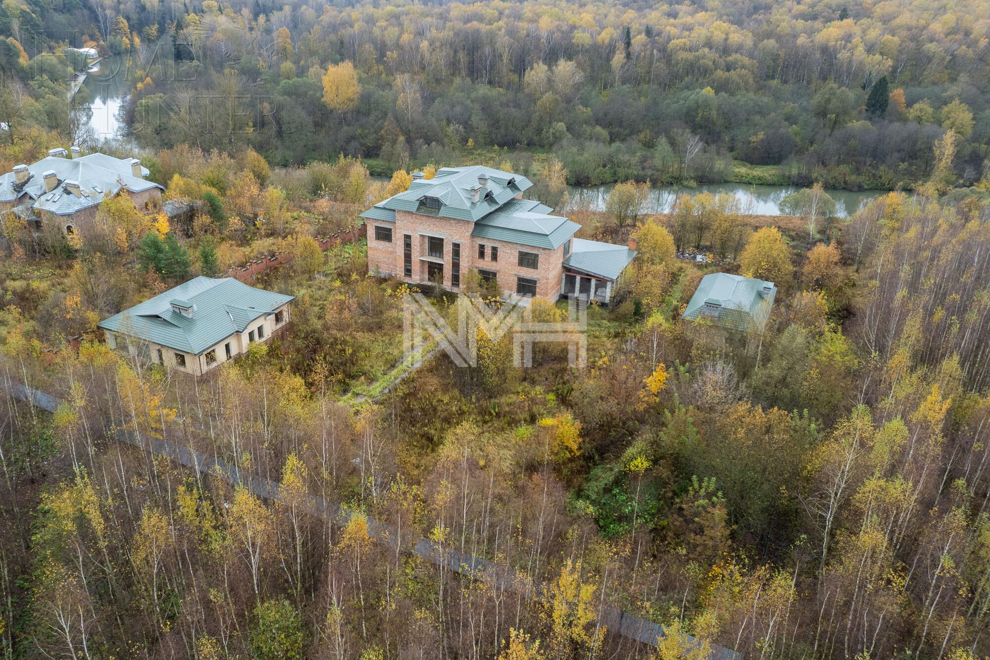 Участок 1 000 сот. в охраняемом поселке