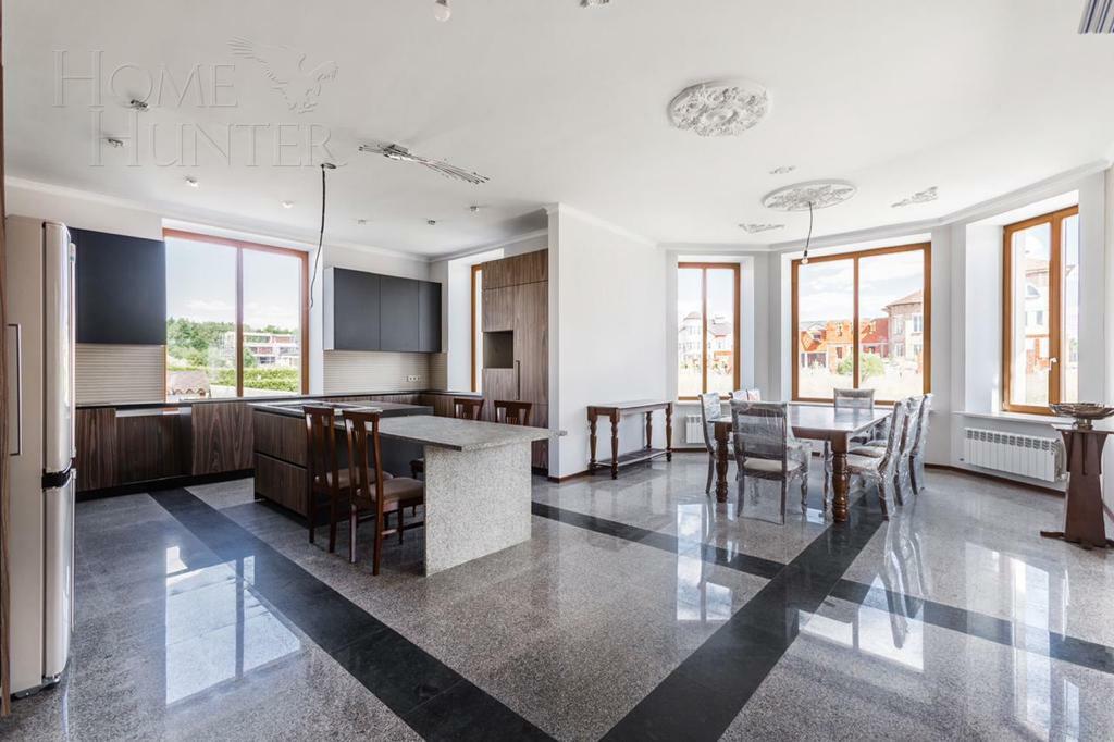 2-этажный коттедж 750 м² с отделкой